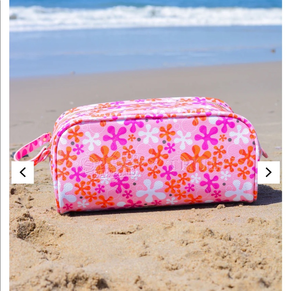 Makeup case 🌸 - Picture 6 of 6